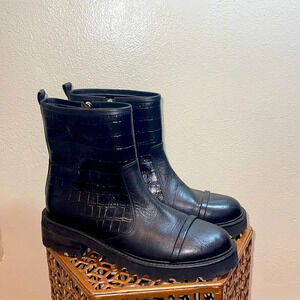 MALONE SOULIERS Leather Animal Print Moto Boots size 37.5 (IT) and 7 or 7.5 (US)